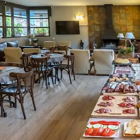 Roca Blanca Hotel