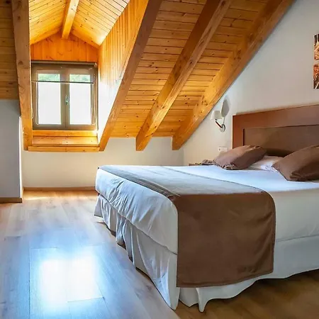 Roca Blanca Hotel