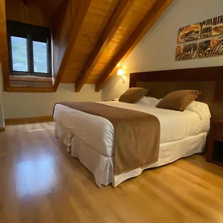 Hotel Roca Blanca