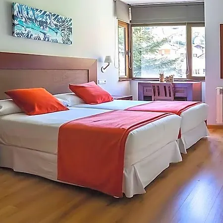 Hotel Roca Blanca 3*